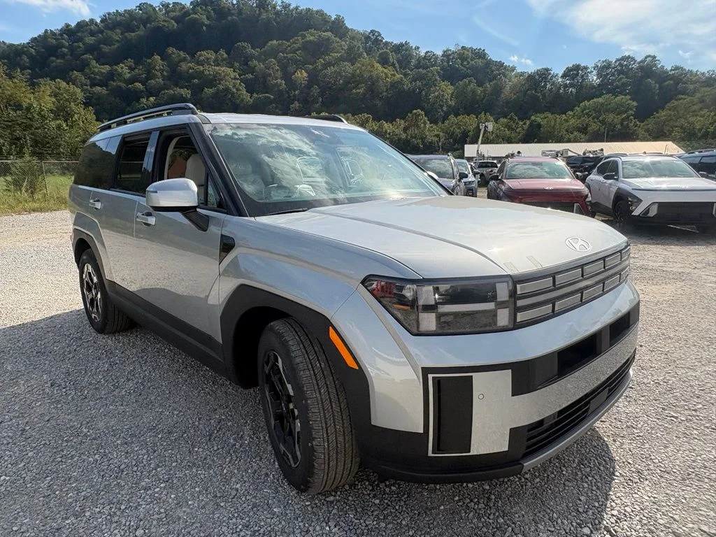 New 2027 Silver Hyundai SEL image 7