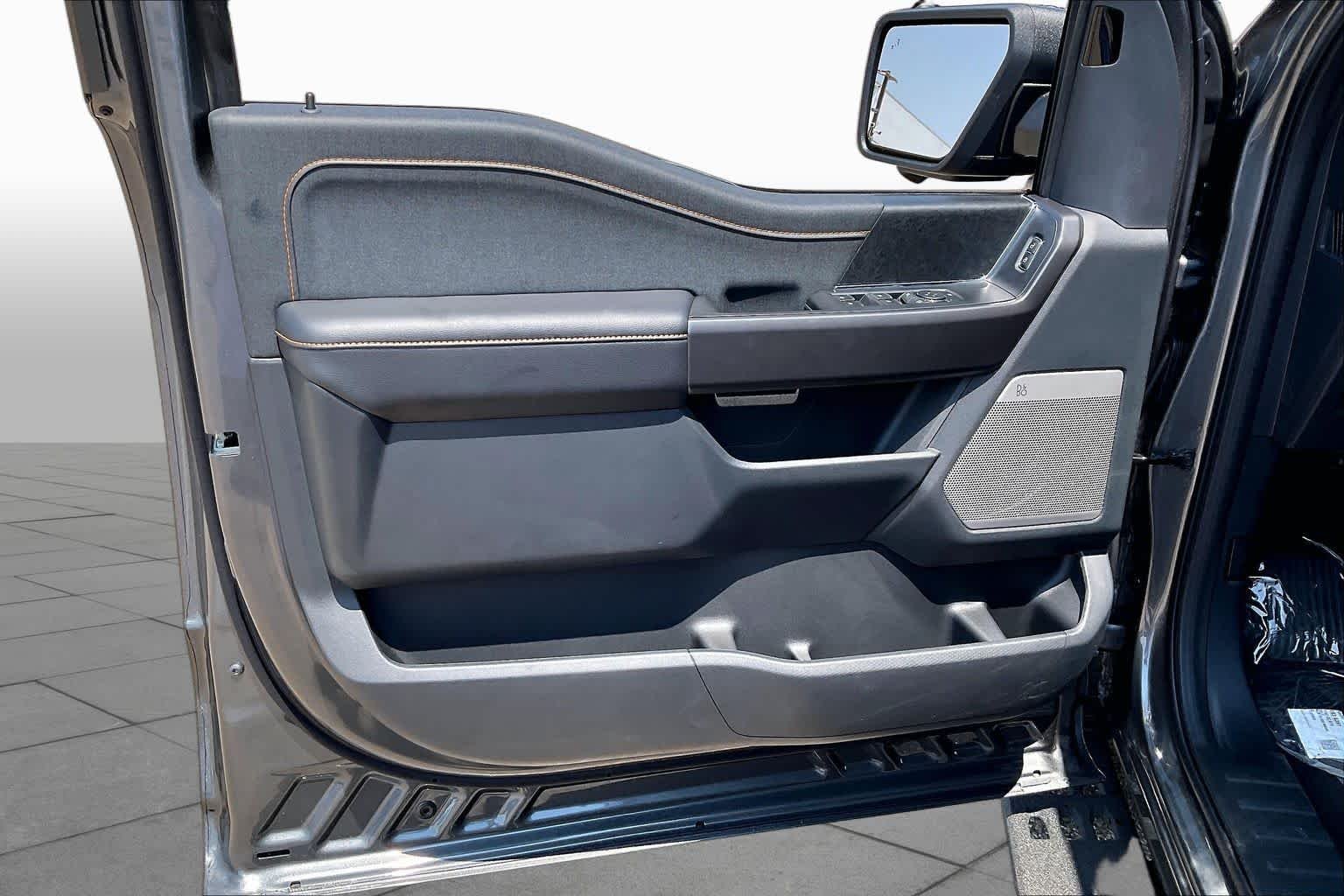 New 2026 Carbonized Gray Metallic Ford Tremor® image 10