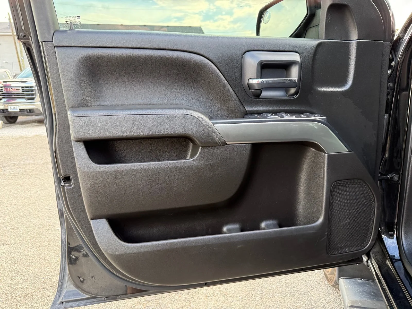 2018 Chevrolet Silverado 1500 LT - Photo 11