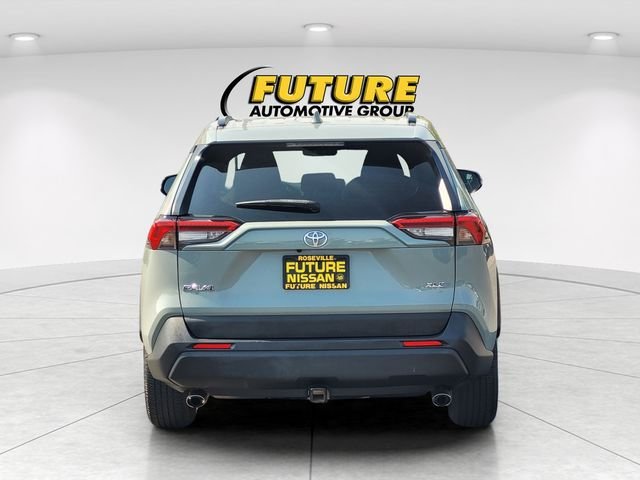 Used 2021 Gray Toyota XLE image 8