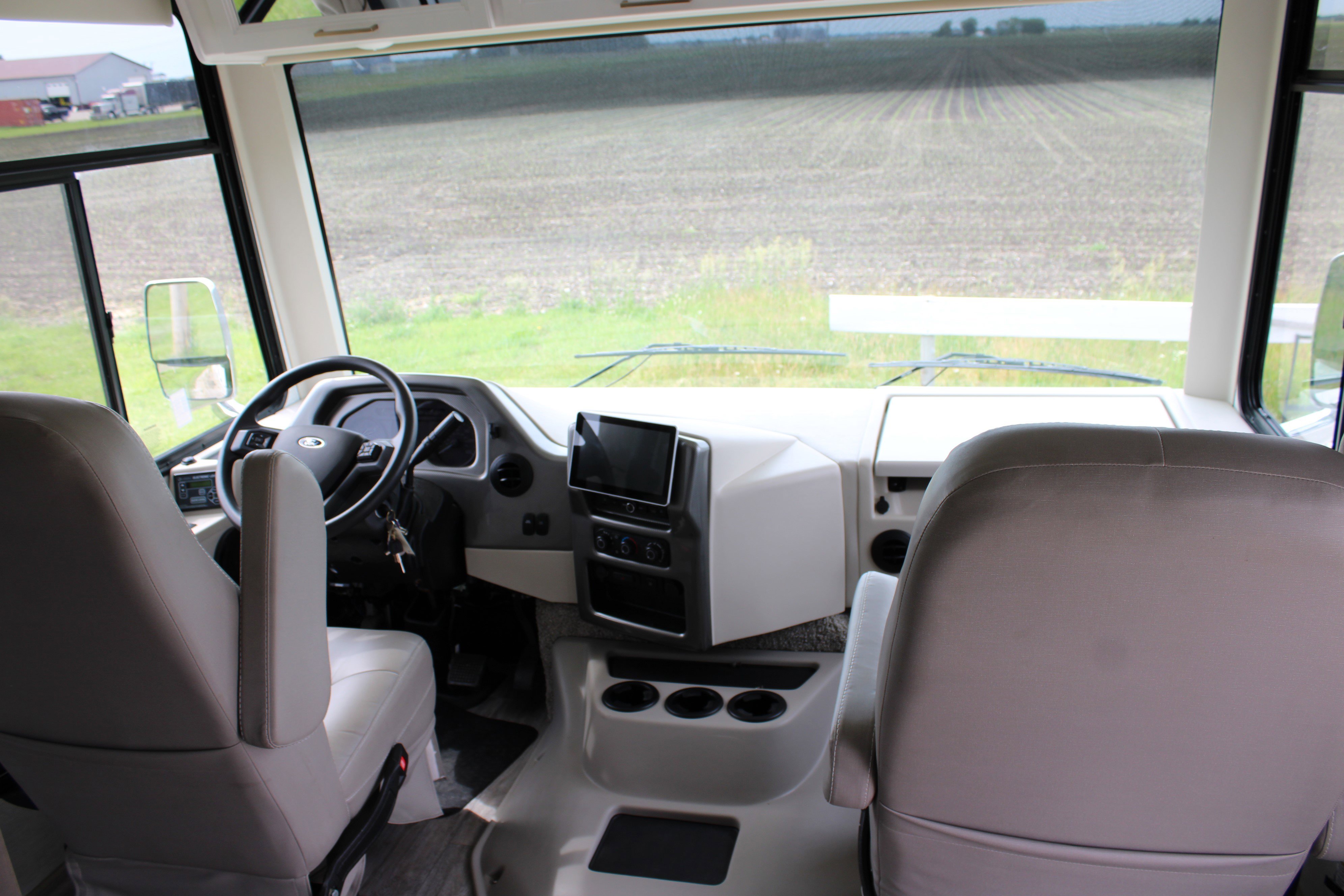 Used 2023 White Ford  image 11