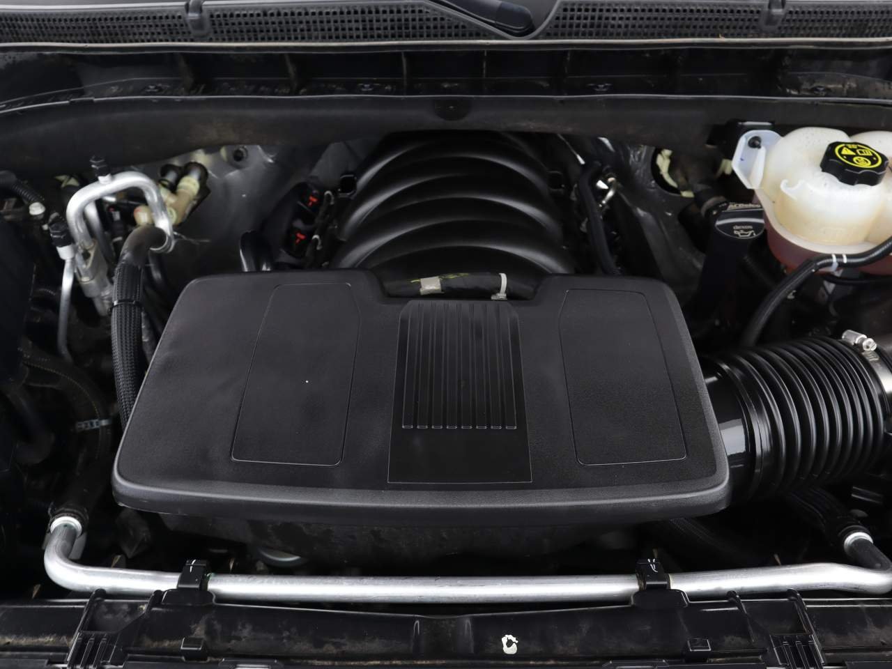 Used 2023 Onyx Black GMC SLT image 19
