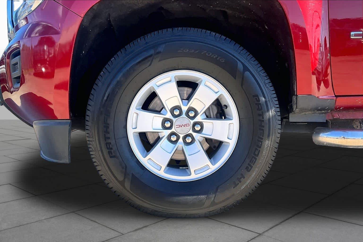 Used 2016 Copper Red Metallic GMC 2WD image 11