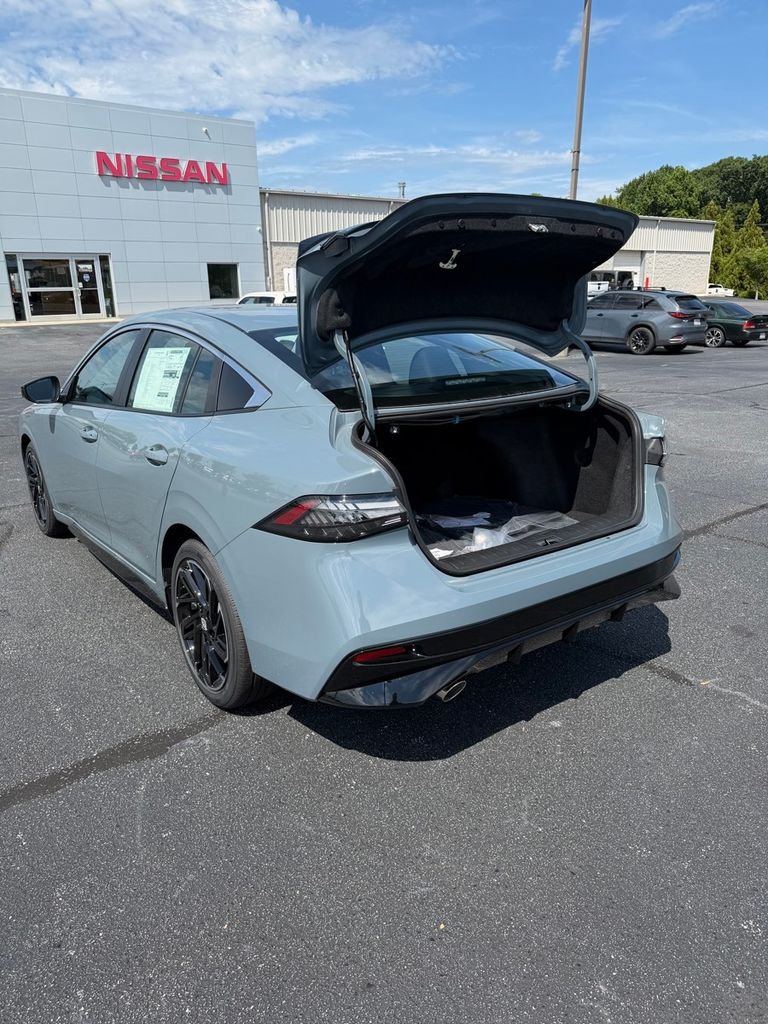 New 2026 Gray Nissan SR image 18