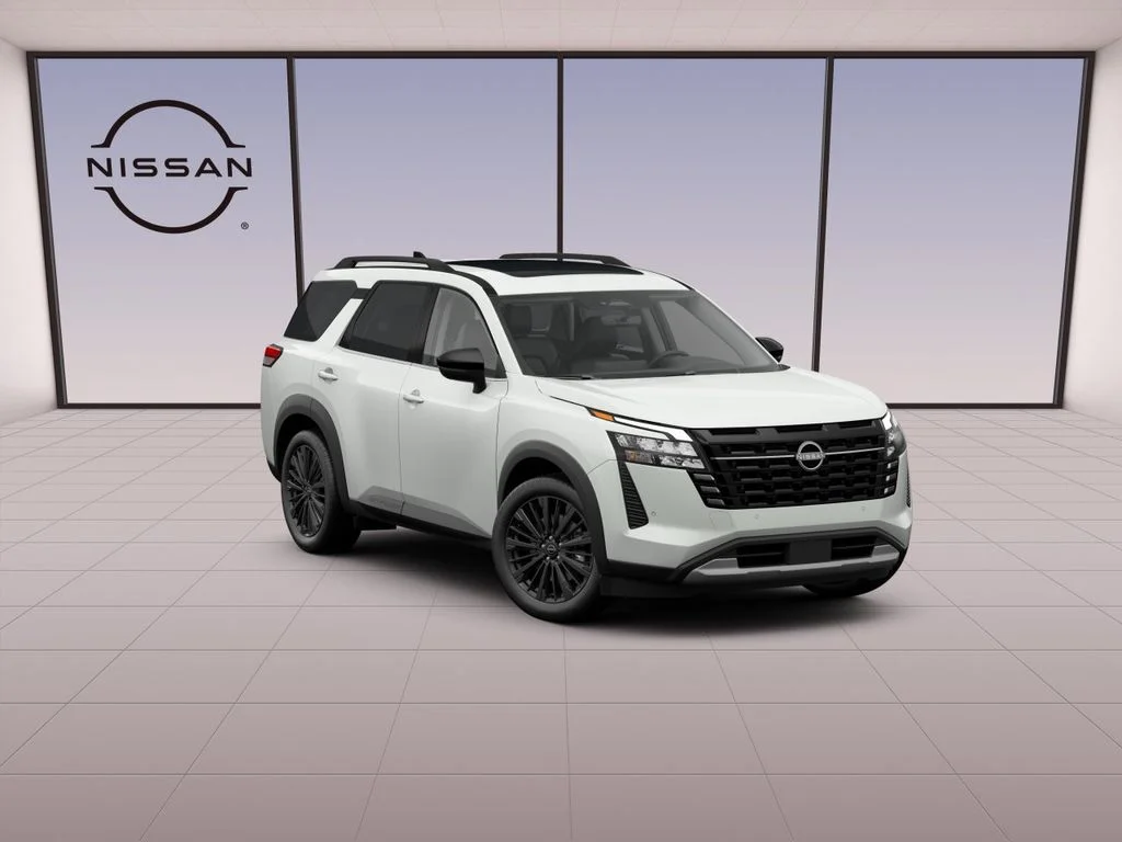New 2026 Everest White Pearl TriCoat Nissan SL image 3