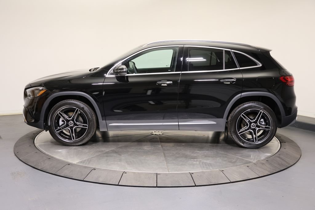 New 2026 Night Black Mercedes-Benz GLA 250 image 4