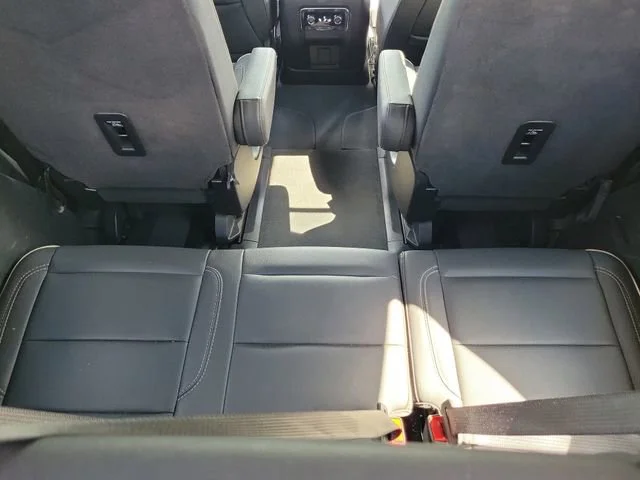 2025 Chevrolet Tahoe Premier - Photo 15