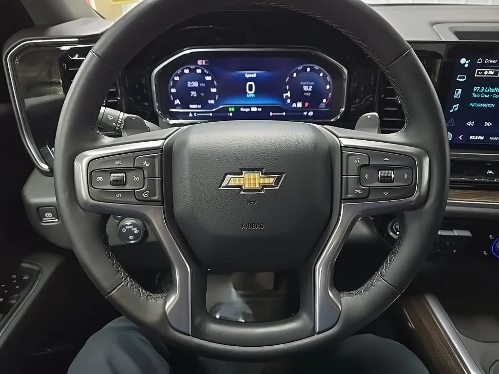 Used 2024 Sterling Gray Metallic Chevrolet LT image 18