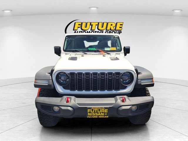 Used 2024 White/off-white Jeep Rubicon image 2