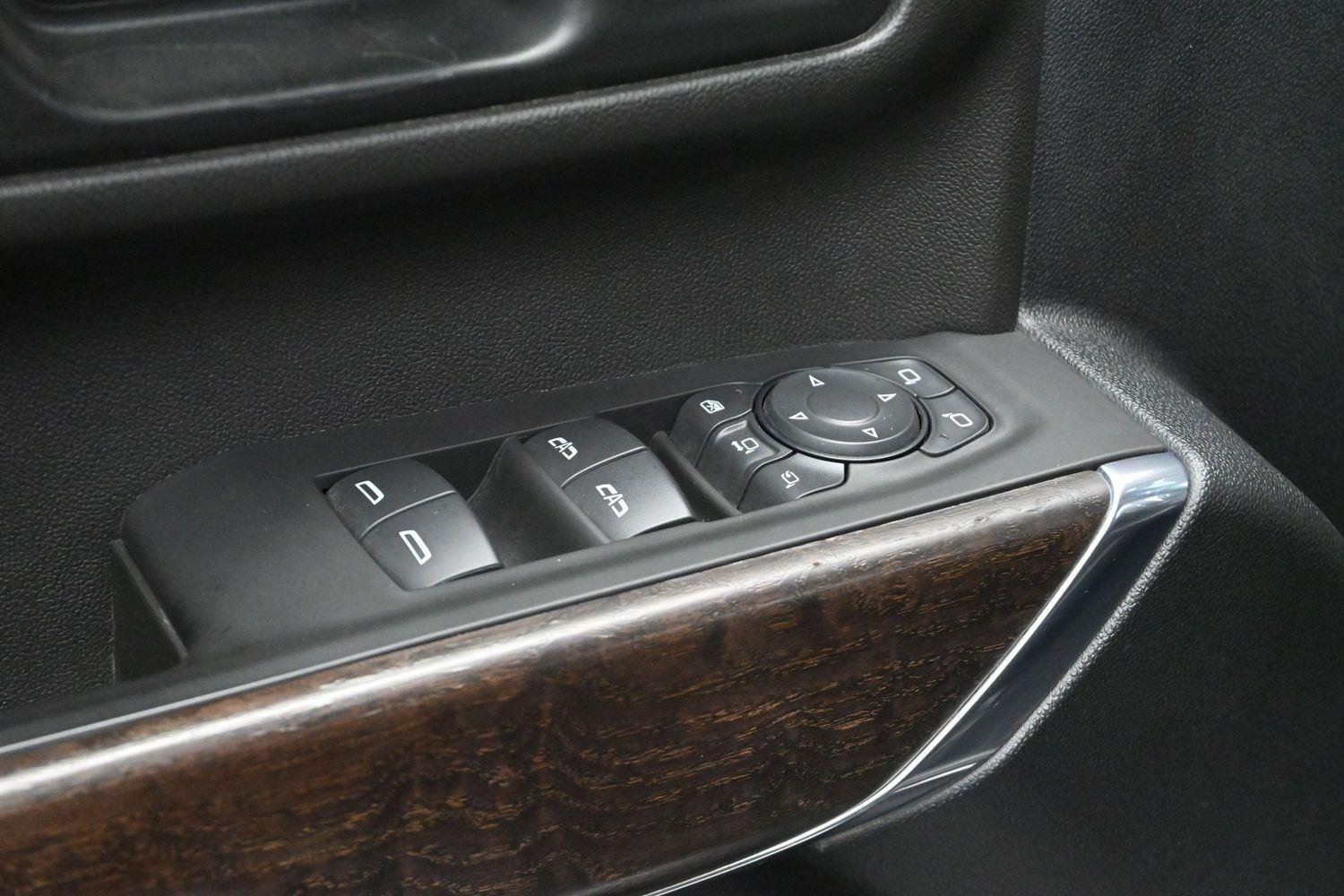 Used 2020 Onyx Black GMC Denali image 11