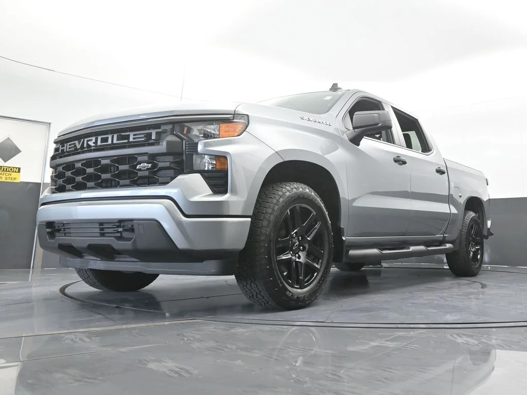 Used 2025 Sterling Gray Metallic Chevrolet Custom image 48