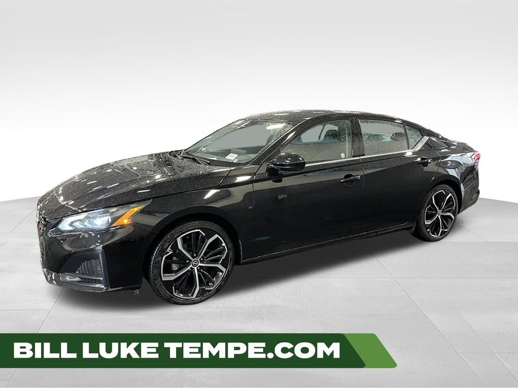 Used 2026 Super Black Nissan 2.5 SR image 1
