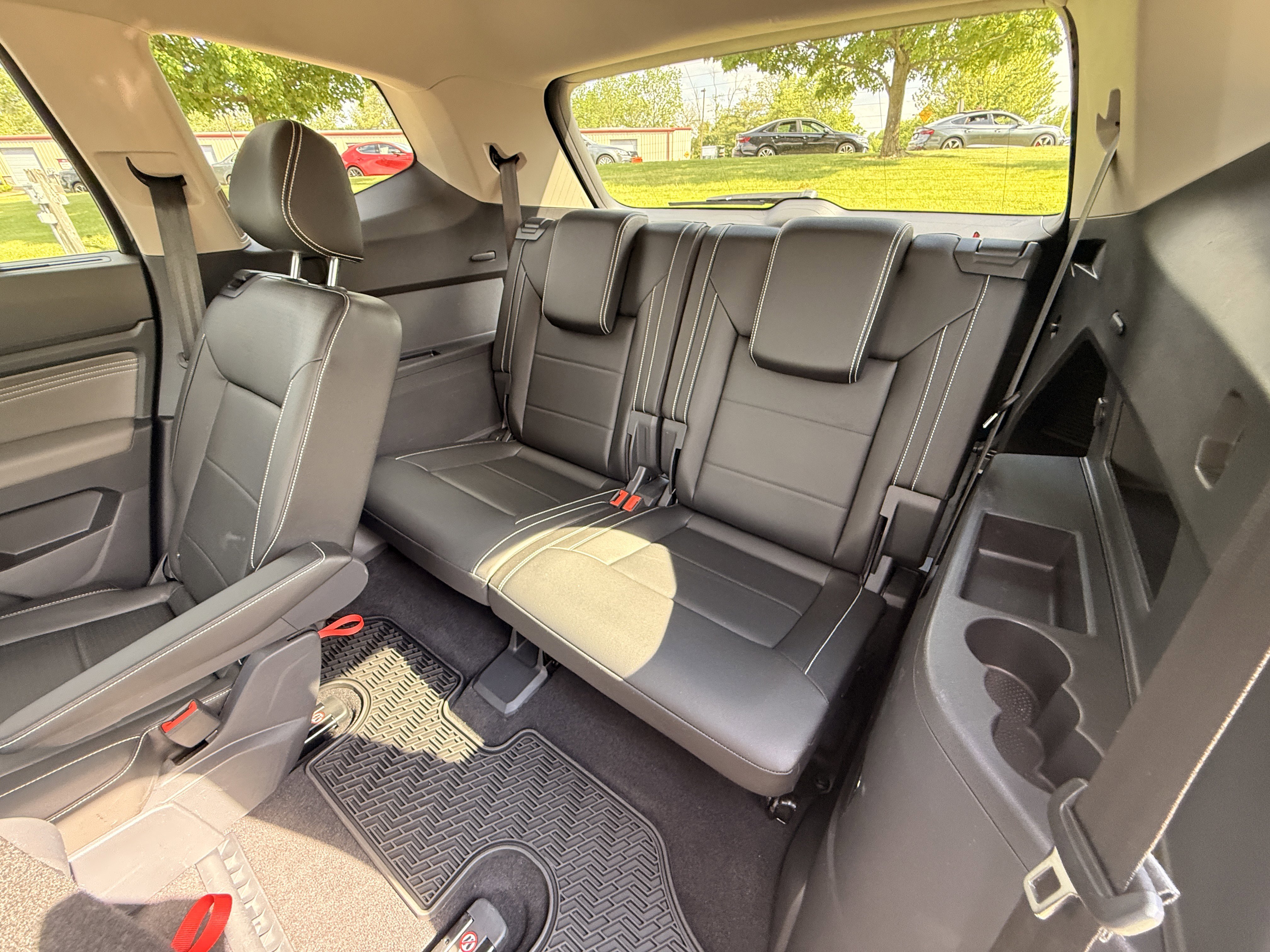 Used 2023  Volkswagen 3.6L V6 SE w/Technology image 27