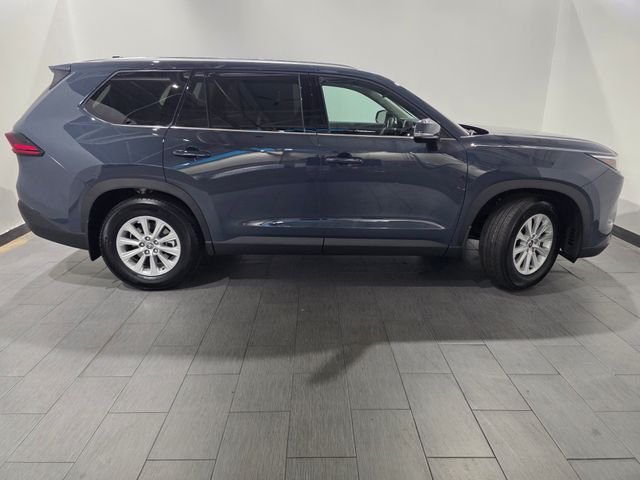 Used 2026 White Toyota XLE image 6