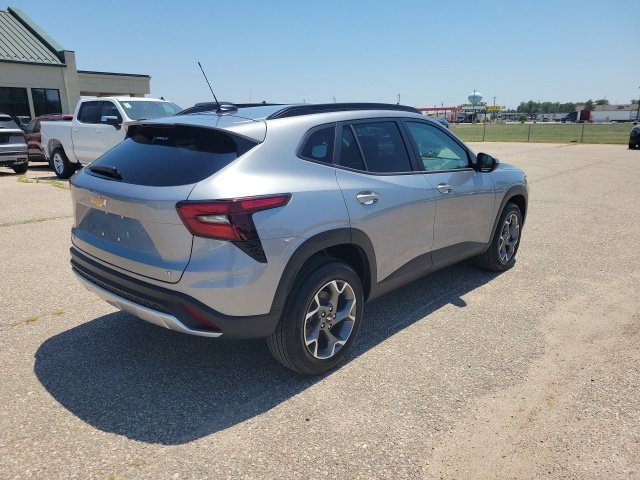 New 2026 Sterling Gray Metallic Chevrolet LT image 21