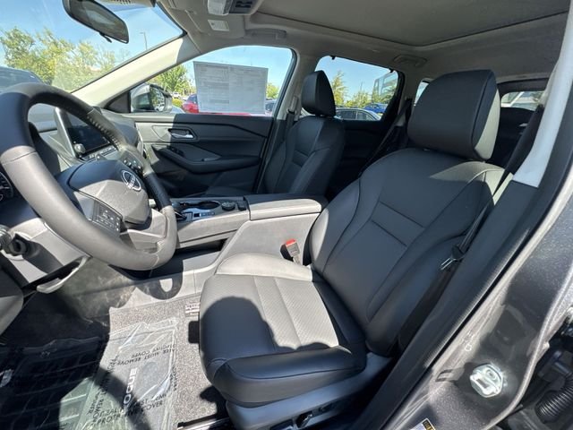 2026 Nissan Rogue SV - Photo 11
