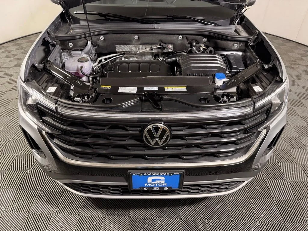 New 2026 Silver Volkswagen 2.0T SE w/Technology image 25