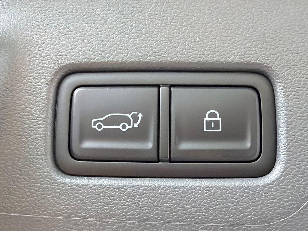 New 2026 Silver Hyundai SEL image 19
