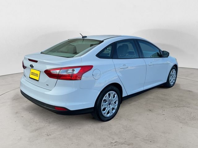 Used 2012 White Ford SE image 5