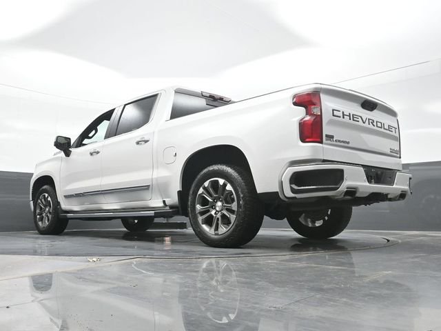 Used 2024 Beige Chevrolet High Country image 21