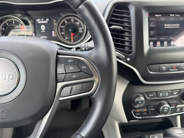 Used 2021 Beige Jeep Latitude Plus image 27