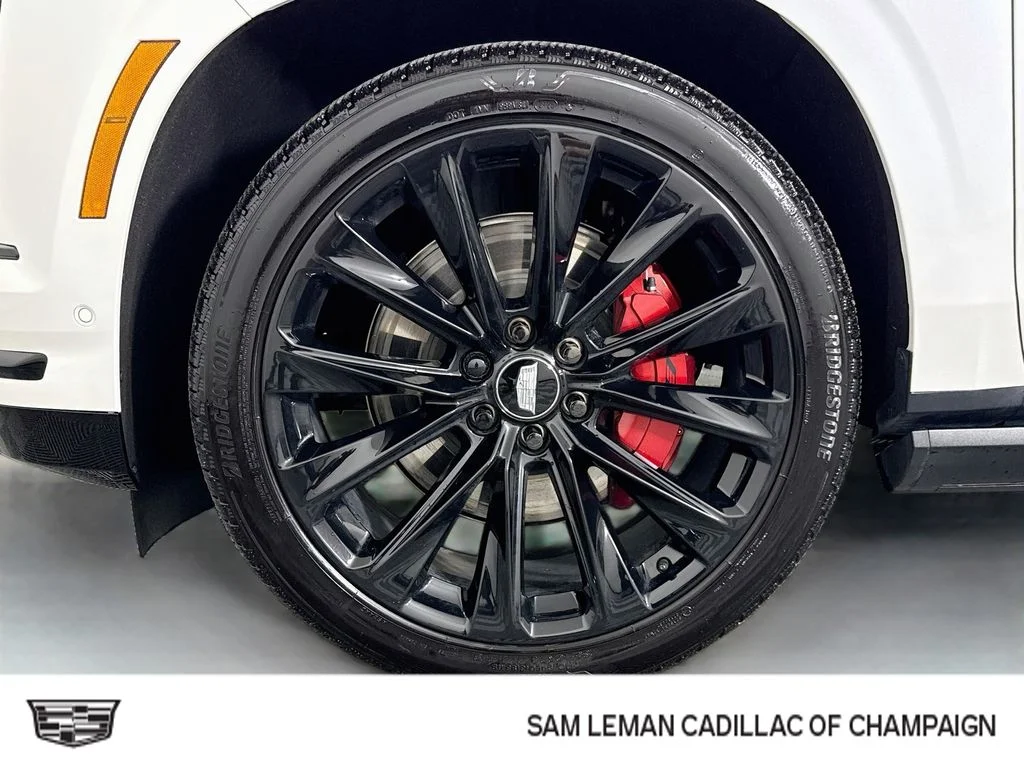 Used 2025 White Cadillac Sport Platinum image 35