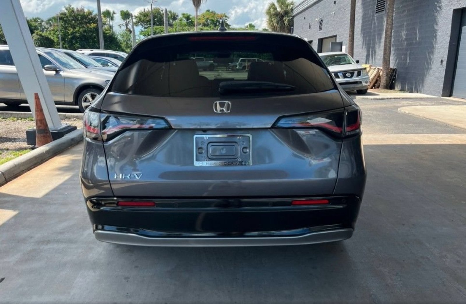 Certified Used 2023 Modern Steel Metallic Honda EX-L image 8