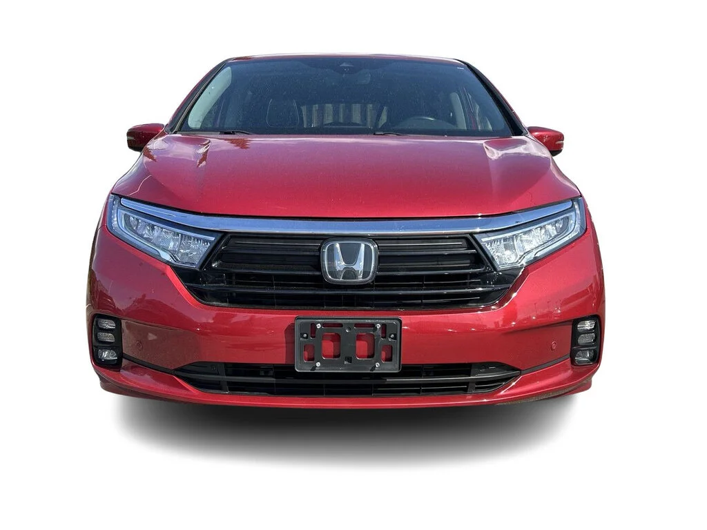 Used 2022 Radiant Red Metallic II Honda Touring No Accident History   Local BC   Clean Tit image 4