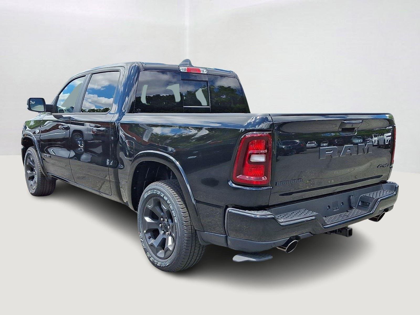 New 2026 Diamond Black Crystal Pearl-Coat Exterior Paint RAM Big Horn image 4