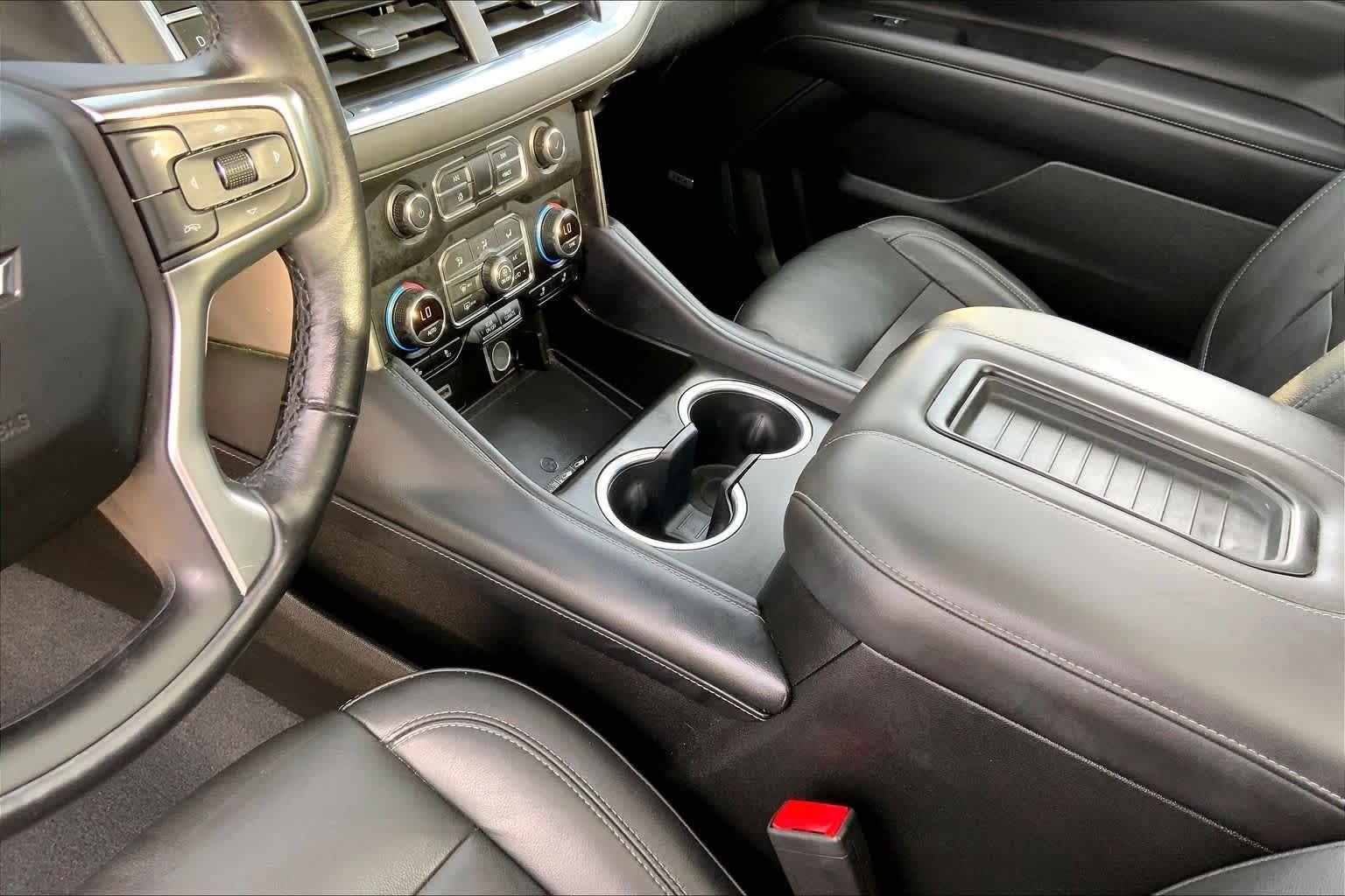 Used 2021 IRIDESCENT PEARL TRICOAT Chevrolet LT image 17