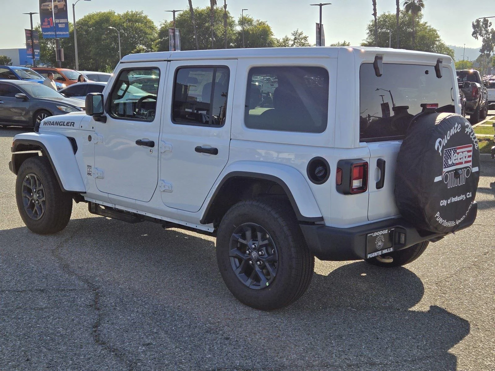 New 2026 Bright White Clear-Coat Exterior Paint Jeep 85th Anniversary image 5
