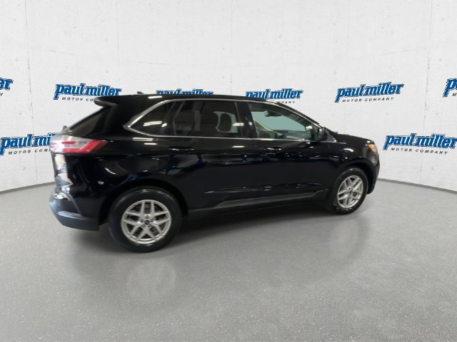Certified Used 2022 Black Ford SEL image 12