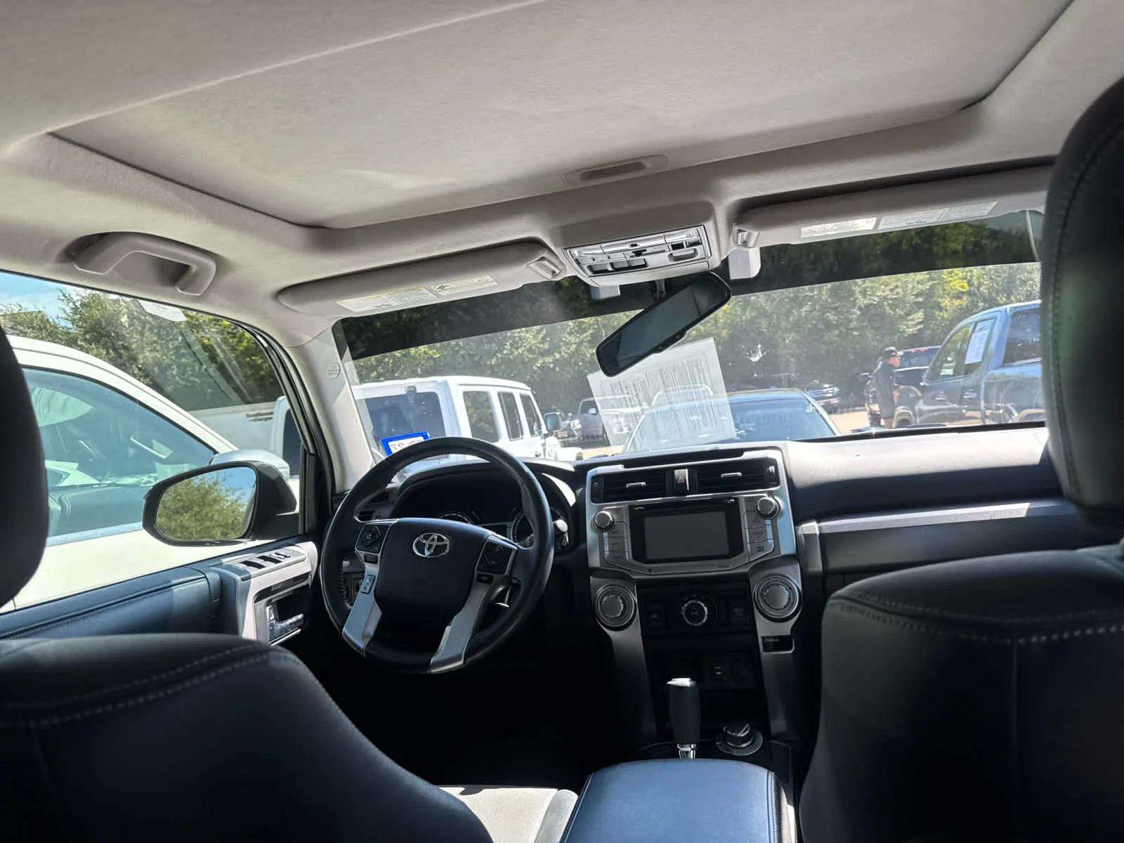 Used 2014 Magnetic Gray Metallic Toyota SR5 Premium image 20