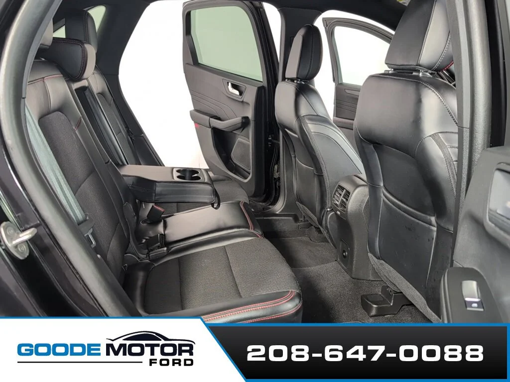 Certified Used 2025 Black Metallic Ford ST-Line Select image 22