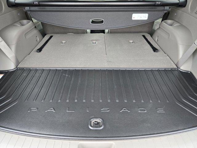 New 2026 Black Hyundai SEL FWD image 44