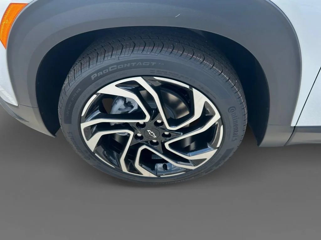 New 2026 Iridescent Pearl Tricoat Chevrolet RS image 16
