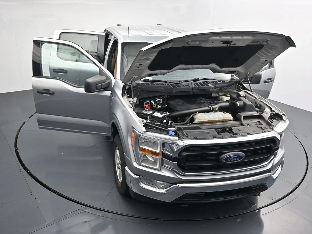 Used 2022 Silver Ford XLT image 33