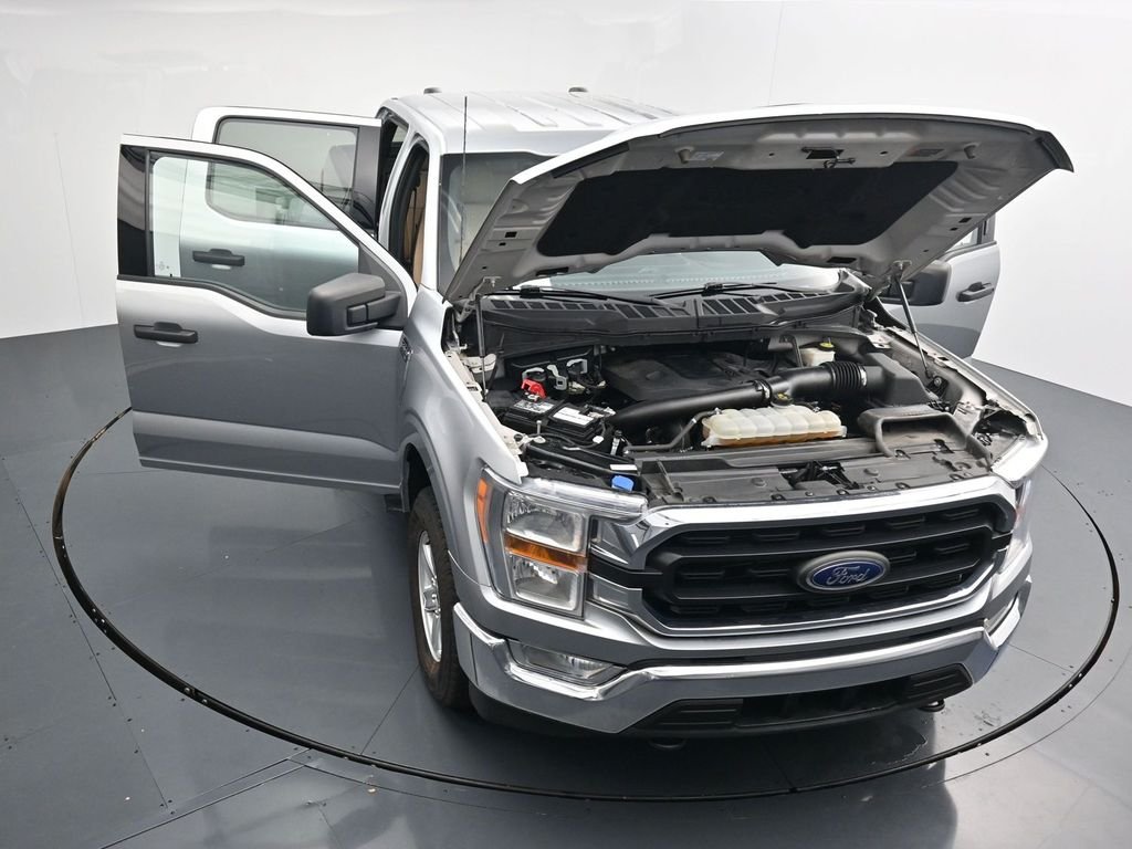 Used 2022 Silver Ford XLT image 34