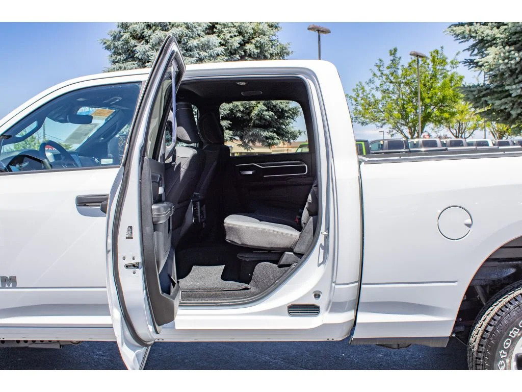 Certified Used 2025 Bright White Clearcoat Ram Big Horn image 15