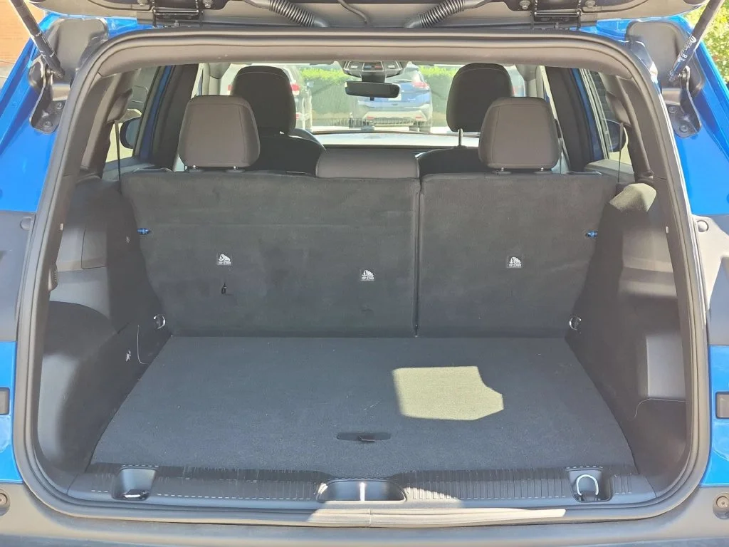 Used 2026 Blue Jeep Laredo image 5