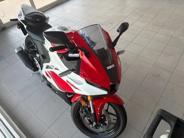 Used 2026  Yamaha Motorcycle image 3