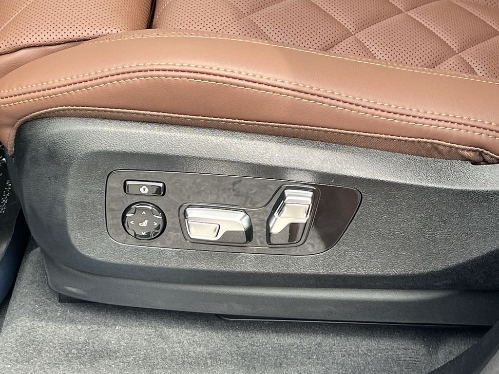 New 2027 Copper Metallic BMW xDrive40i image 12