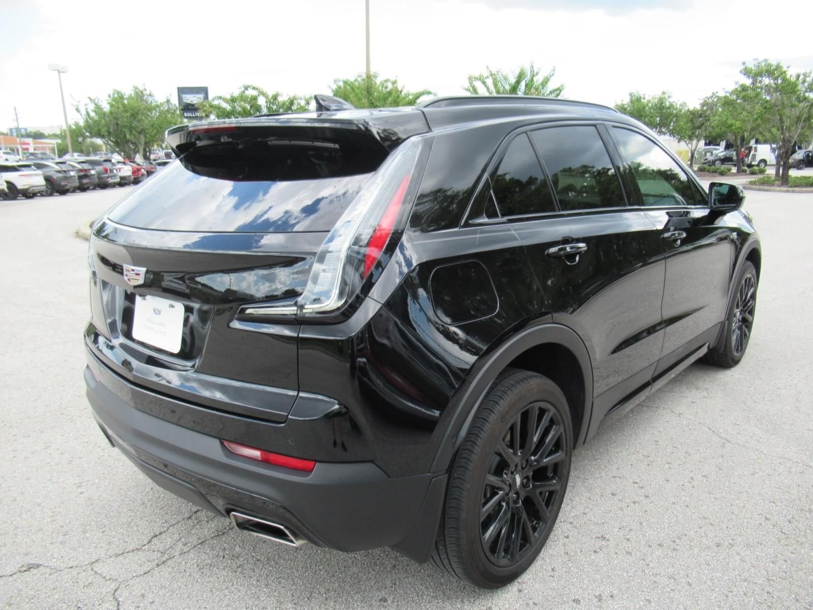 Used 2022 Black Cadillac Sport image 7