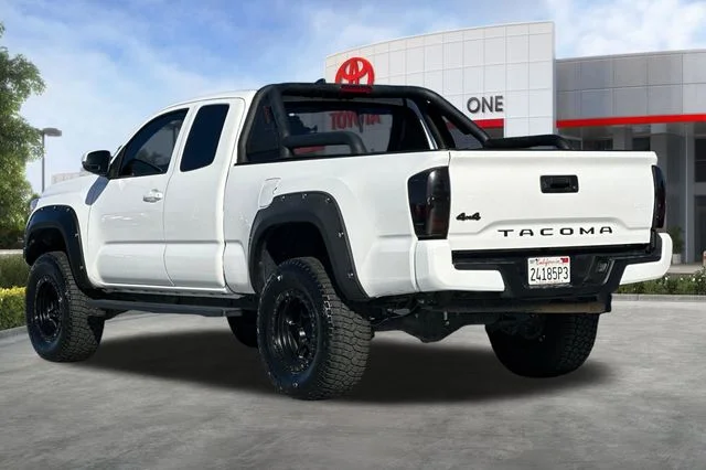 Used 2022 White Toyota SR image 8