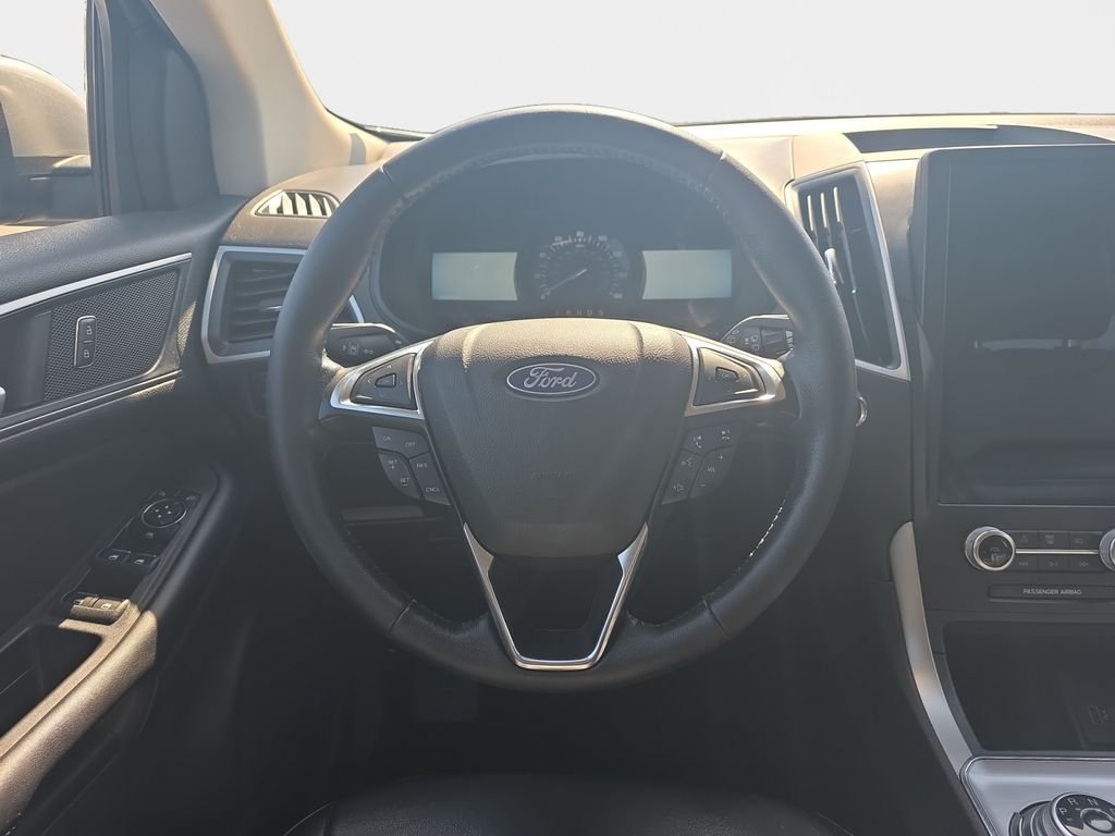 Used 2022 Silver Metallic Ford SEL image 11