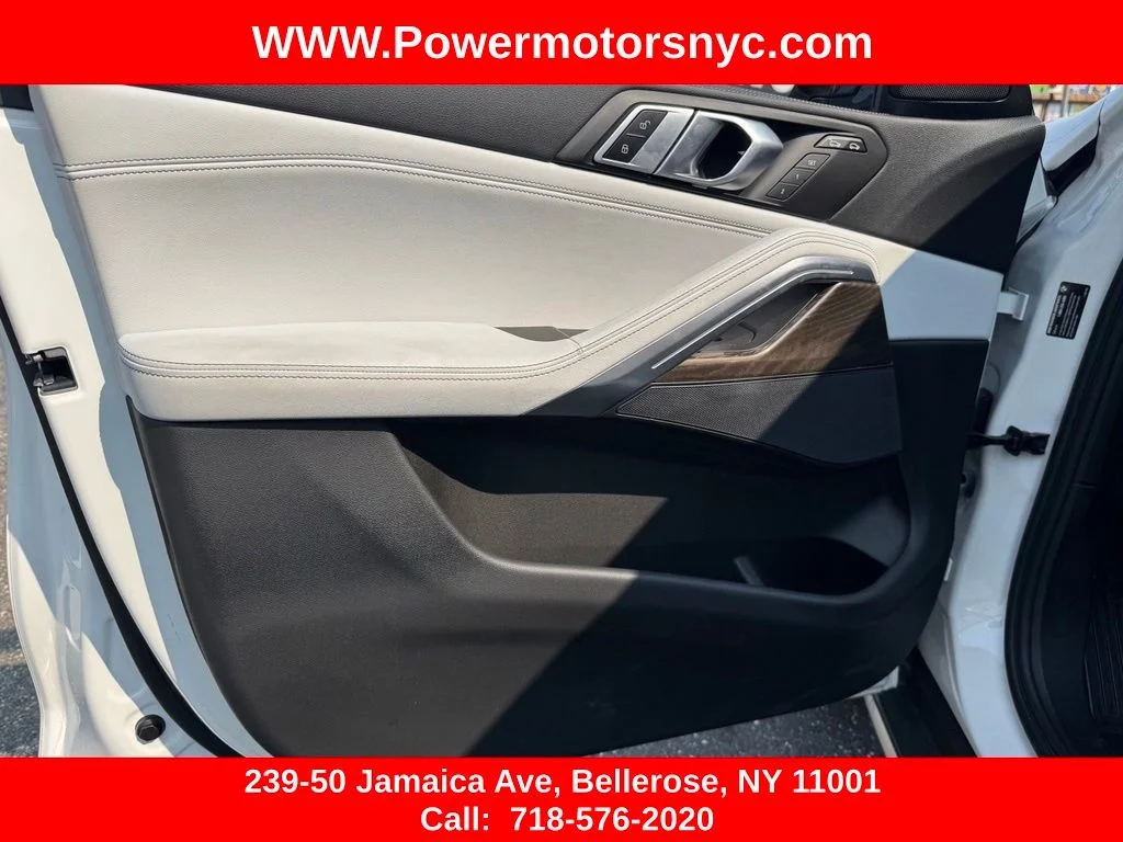 Used 2023 White BMW xDrive40i image 21