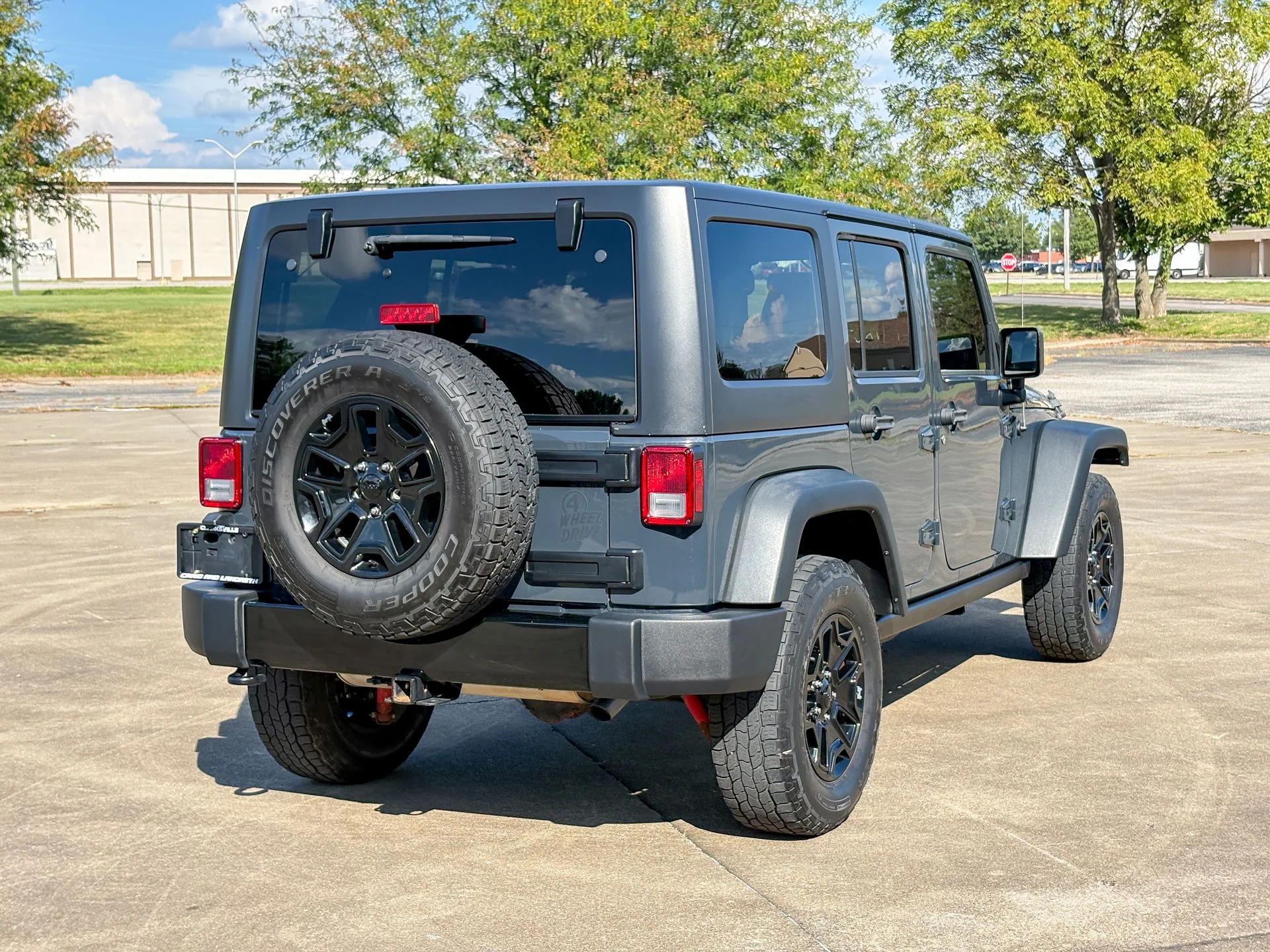 2018 Jeep Wrangler JK Unlimited Willys Wheeler - Photo 8