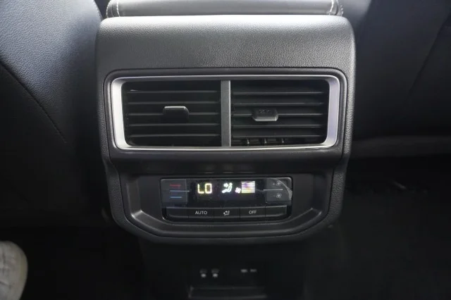 New 2026 Pure Gray Volkswagen 2.0T SE w/Technology image 25