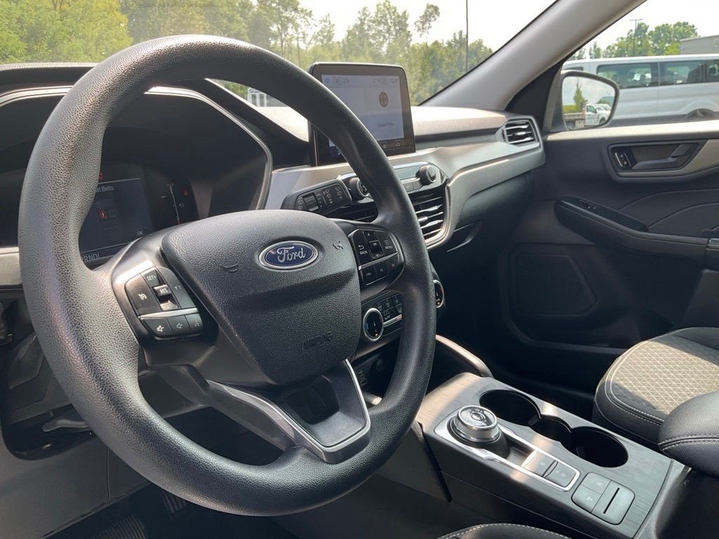 Certified Used 2025 Oxford White Ford Active image 18