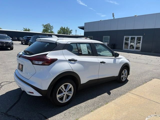 Used 2023 White Nissan S image 5